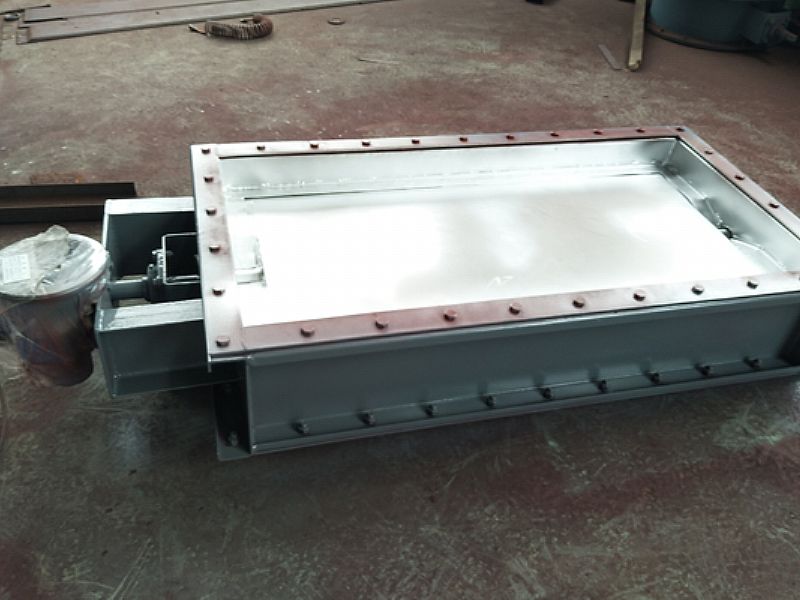 矩形擋板門（寬14M）制作完工，車間一覽